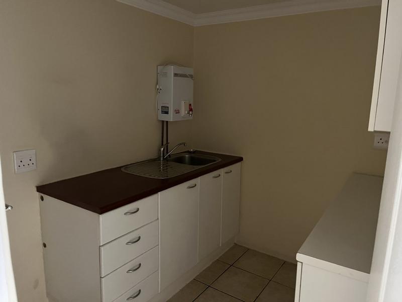 To Let Commercial Property for Rent in Montague Gardens Western Cape